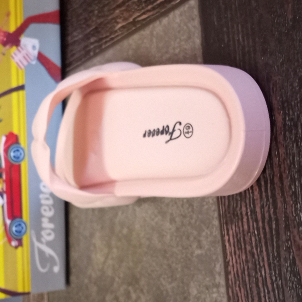 Pink Slipers - Picture 3 of 5